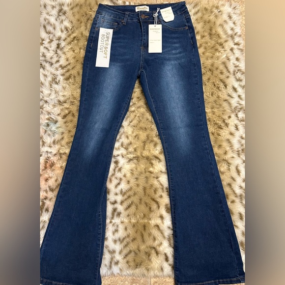 BAMBOO Denim - Bamboo blue flare jeans nwt 7
